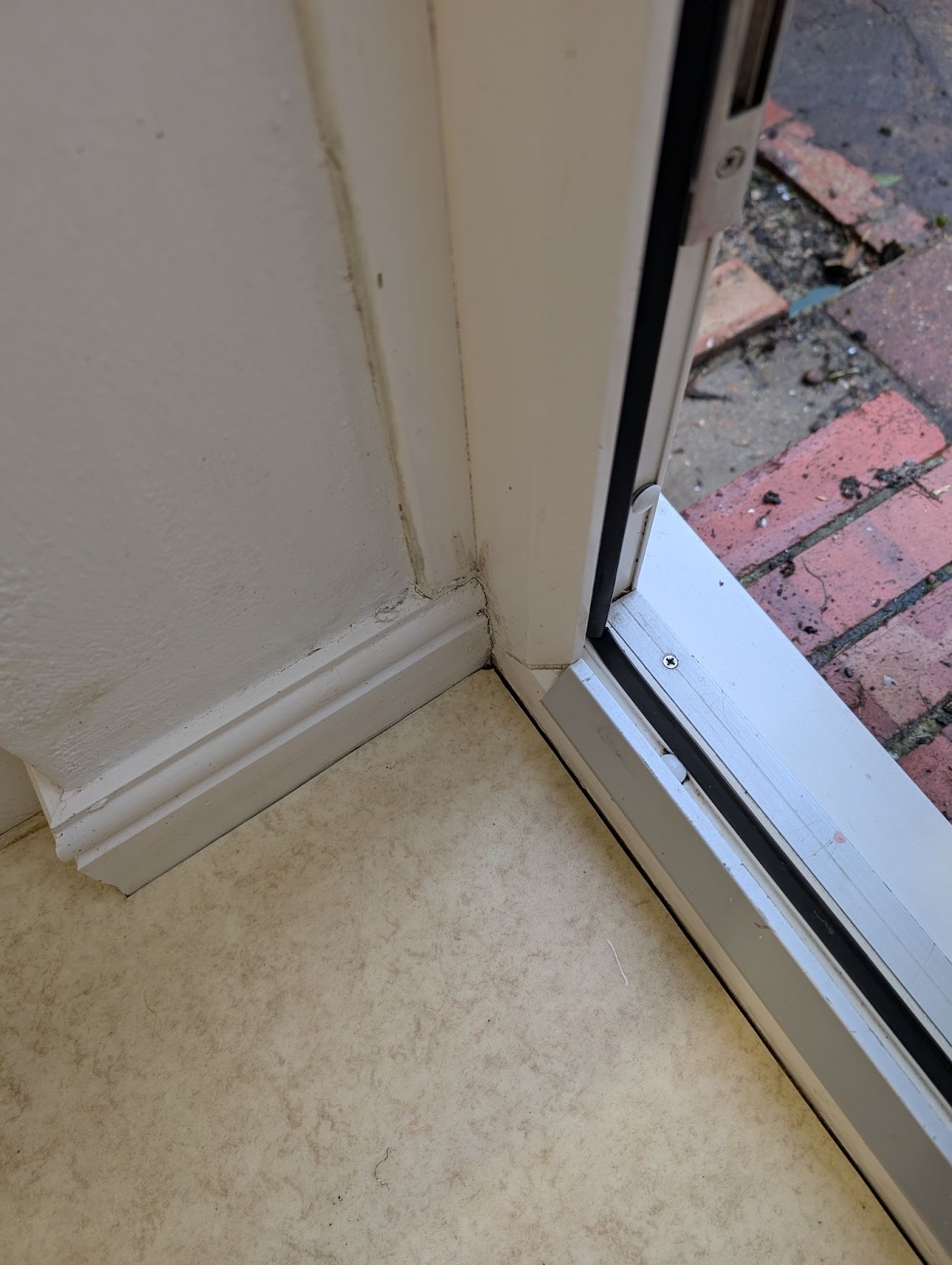 End of tenancy cleaning example